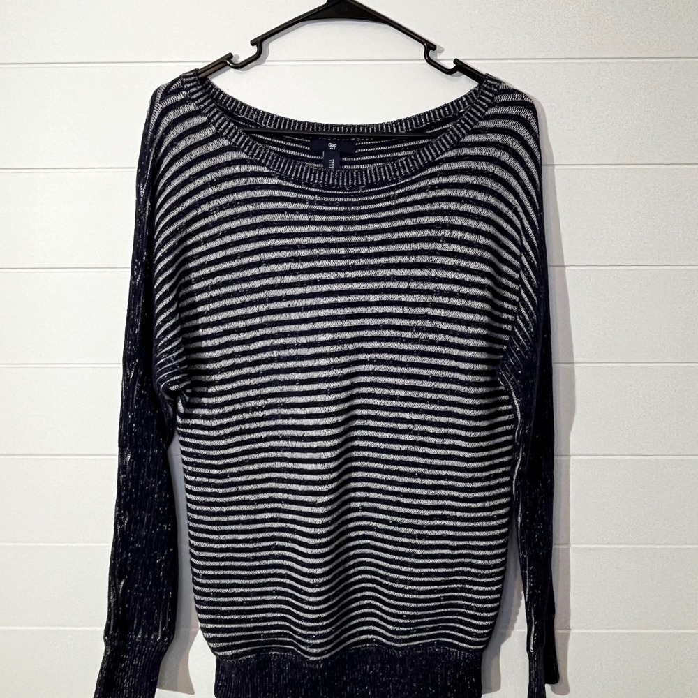 GAP Women's Striped Knit Pullover Sweater Lightweight Long Sleeve Casual Top - Picture 4 of 8